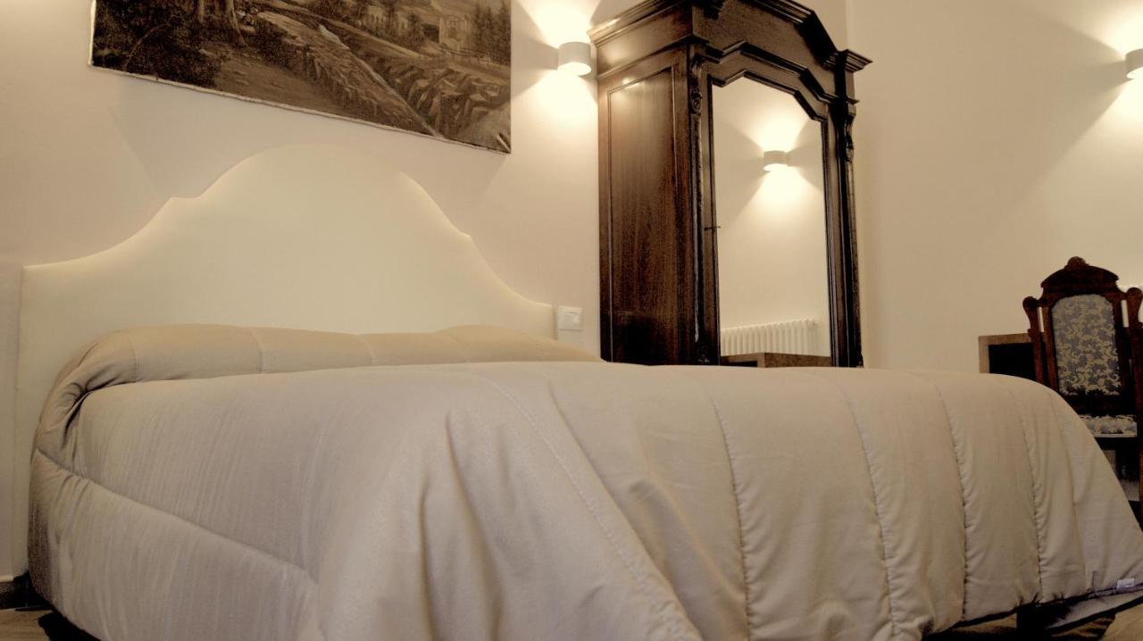 La Maison Bed and breakfast